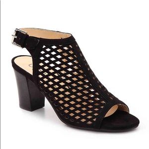 Block heel sandal